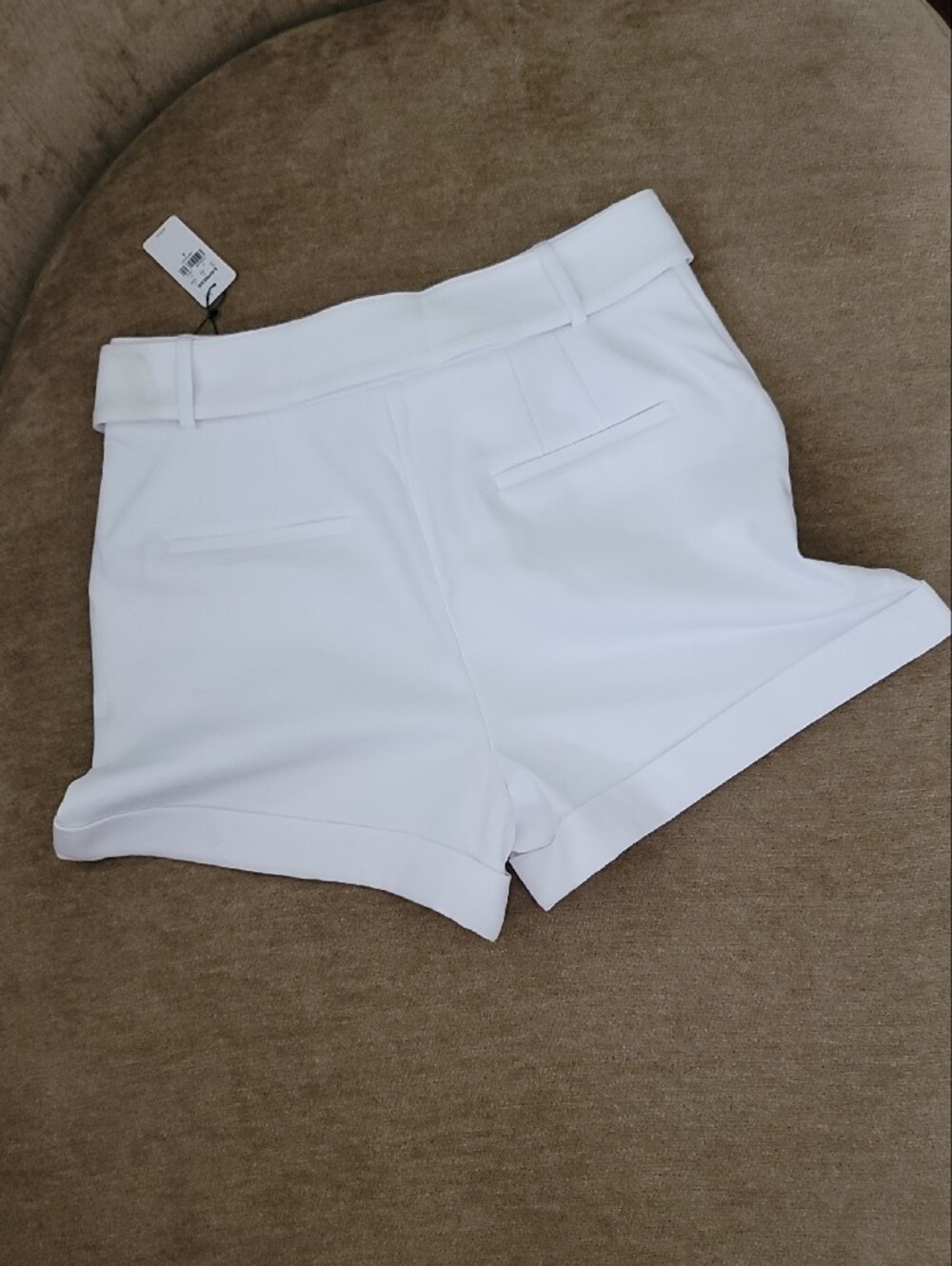 Express High-Waist White Belted Women’s Shorts - Picture 14 of 16